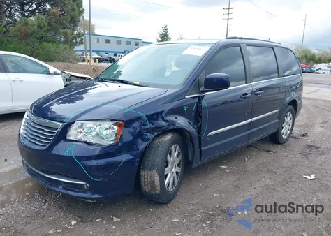 2015 Chrysler Town & Country Touring from USA, damaged, VIN 2C4RC1BG5FR697792
